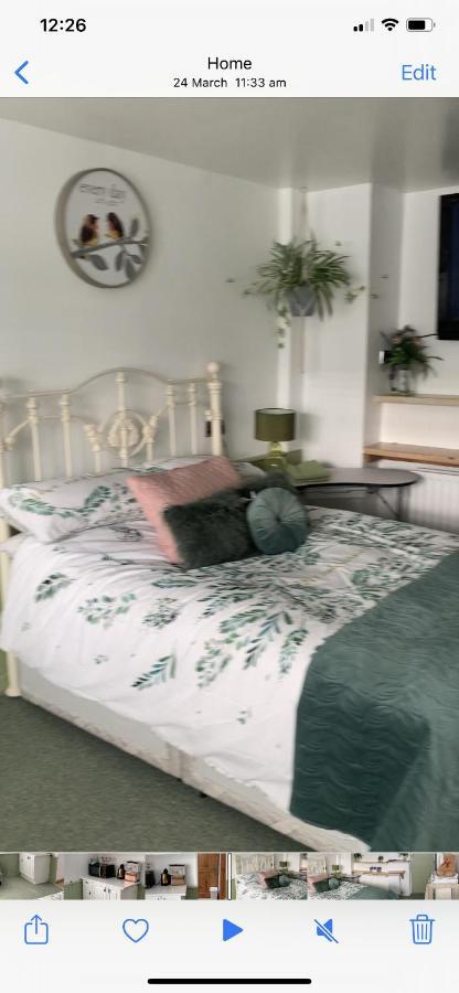 Bed and Breakfast Barrs Court Beds Warmley Экстерьер фото